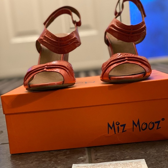 Miz Mooz Marine Pink Heels - Picture 9 of 9